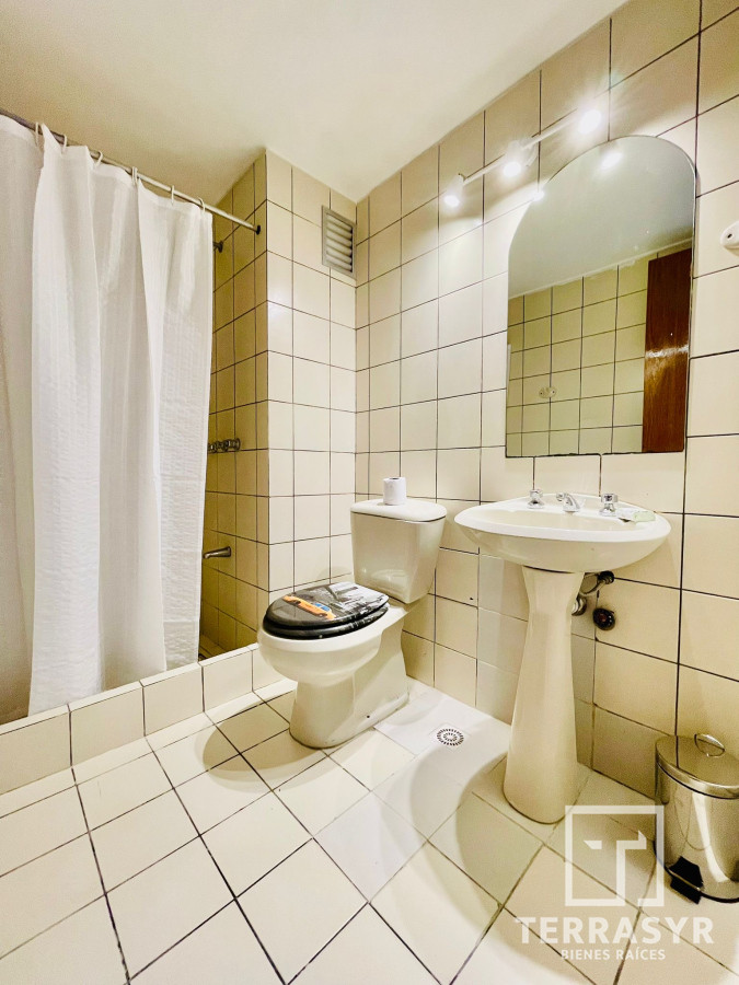 Apartamento ID.1155 - Alquiler anual 3 dormitorios 