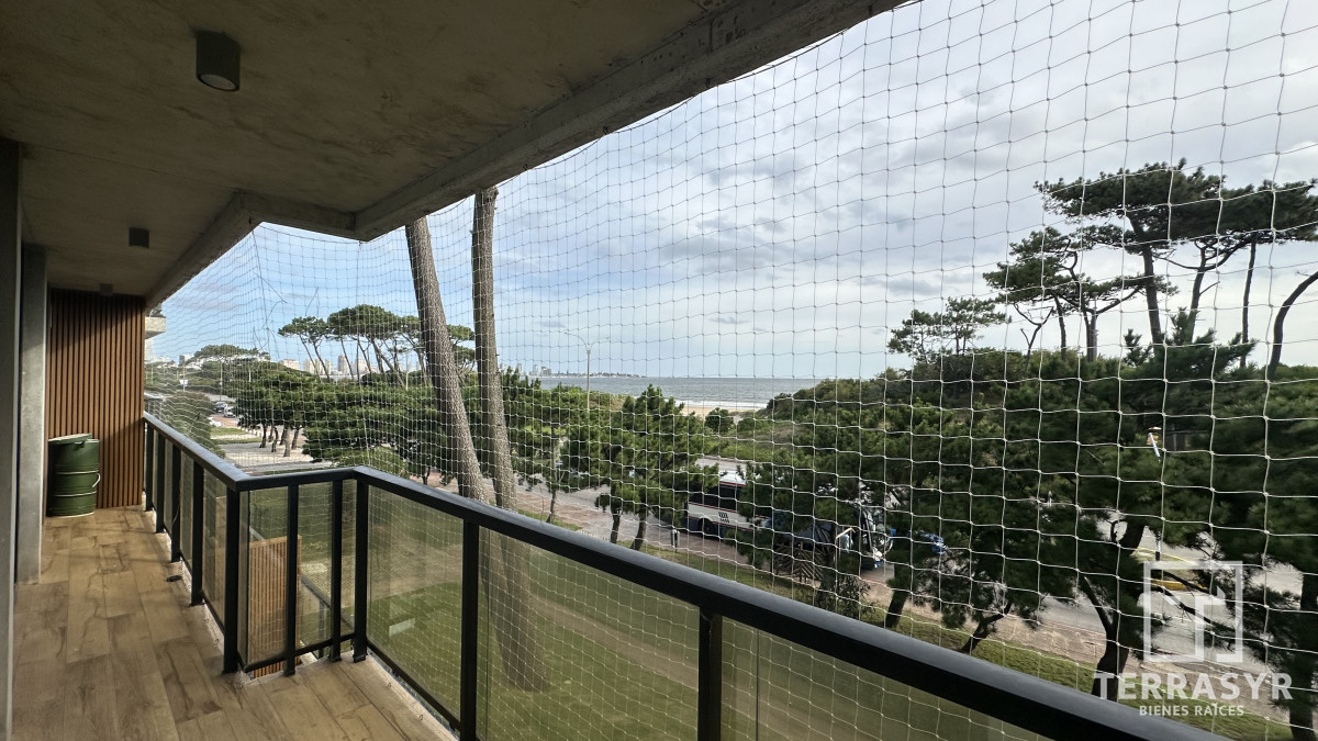 Apartamento ID.1320 - Alquiler ANUAL 2 Dor Frente al mar!! 