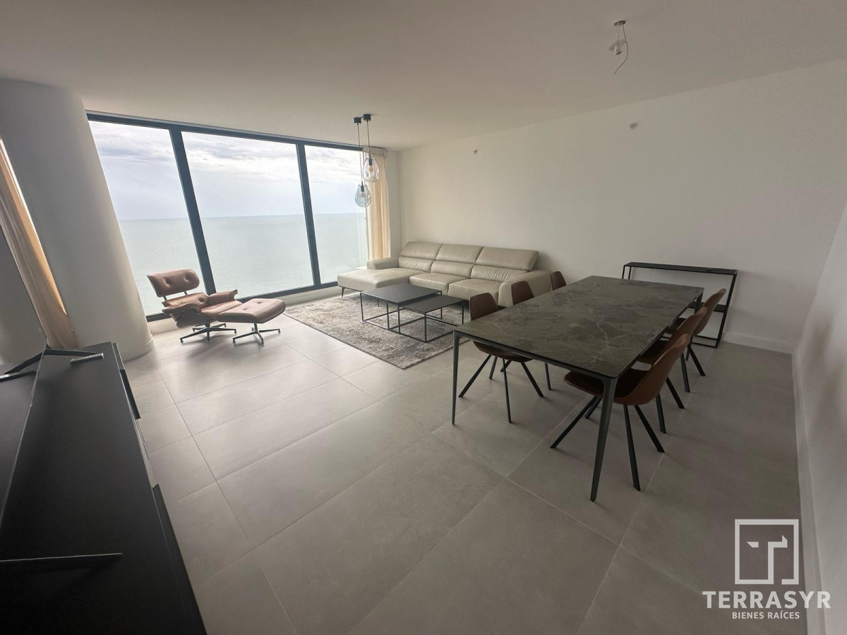 Apartamento ID.1280 - Venta 3 dormitorios en VENENTIAN 