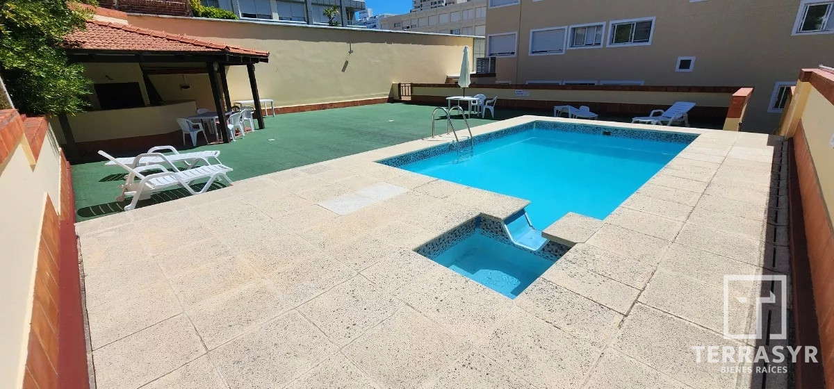 Apartamento ID.272 - Penthouse dúplex esquinero 3 dormitorios, garage