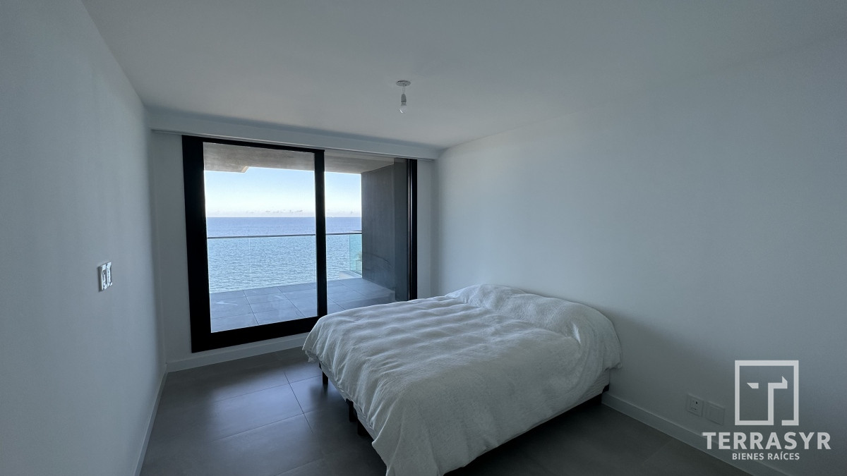 Apartamento ID.6 - Apartamento en venta piso 15 frente al mar !!