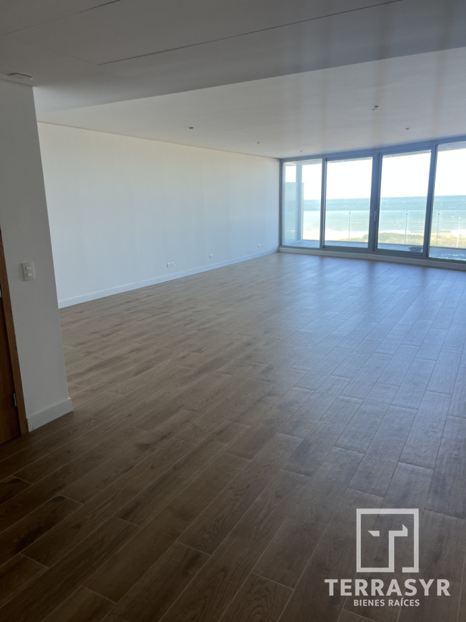 Apartamento ID.1078 - OPORTUNIDAD Venta torre TRUMP TOWER