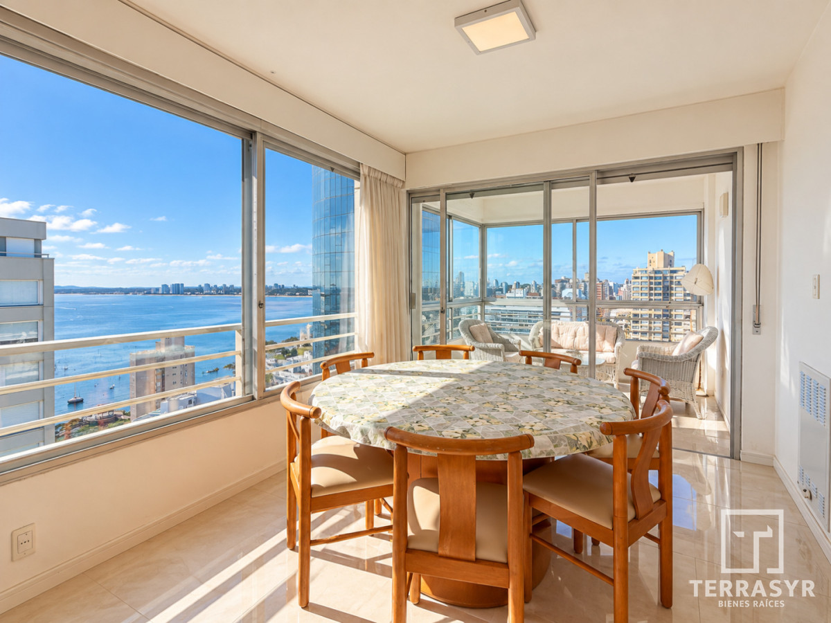 Apartamento ID.1990 - Apartamento piso alto, excelente orientación y vista