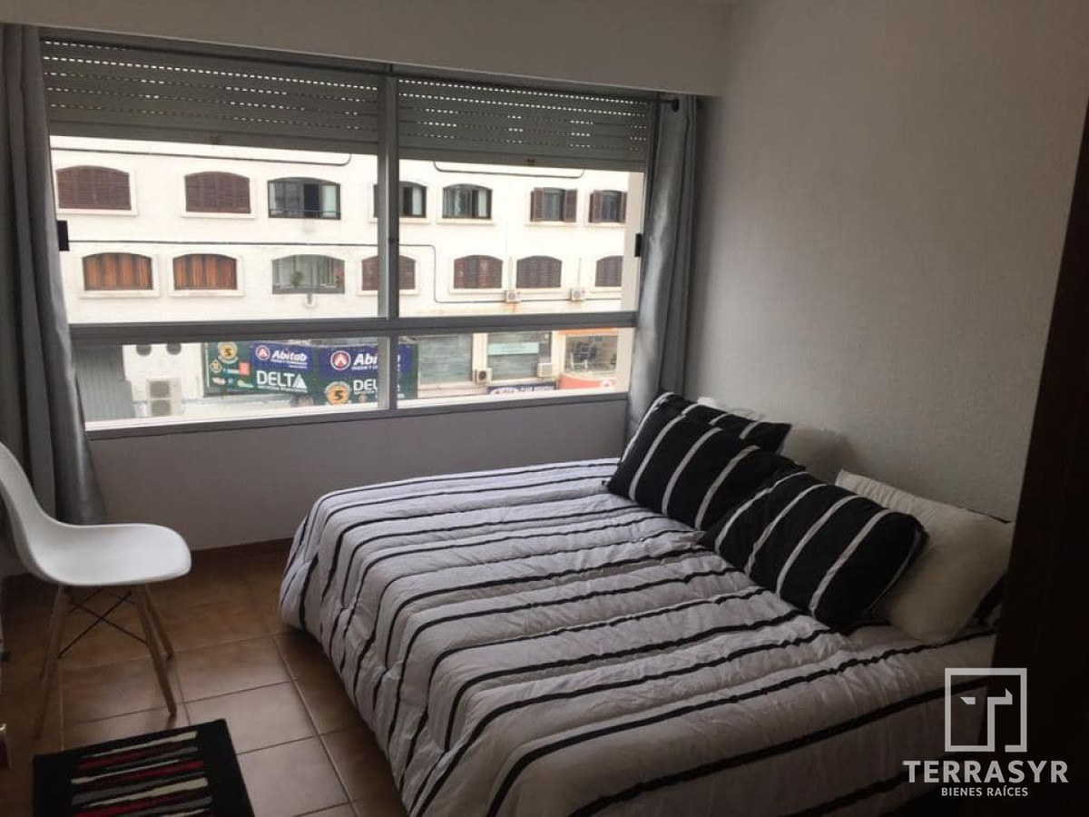 Apartamento ID.34 - Apartamento de 1 dormitorio en Venta, parada 1 mansa a 100 metros de Gorlero