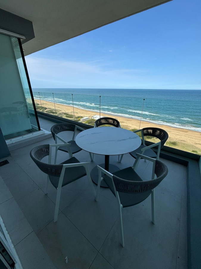 Venta de Apartamento 3 Dormitorios - Playa Brava - Punta del Este 