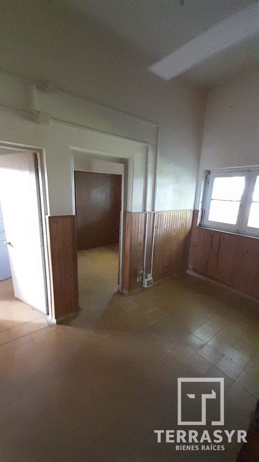 Casa ID.805 - Edificio Ex-Juzgado; Inversión para construcción  