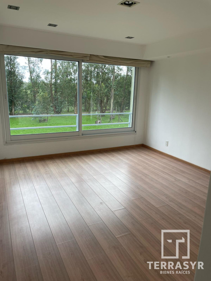 Casa ID.682 - Casa en venta barrio privado CUMBRE DE CARRASCO 