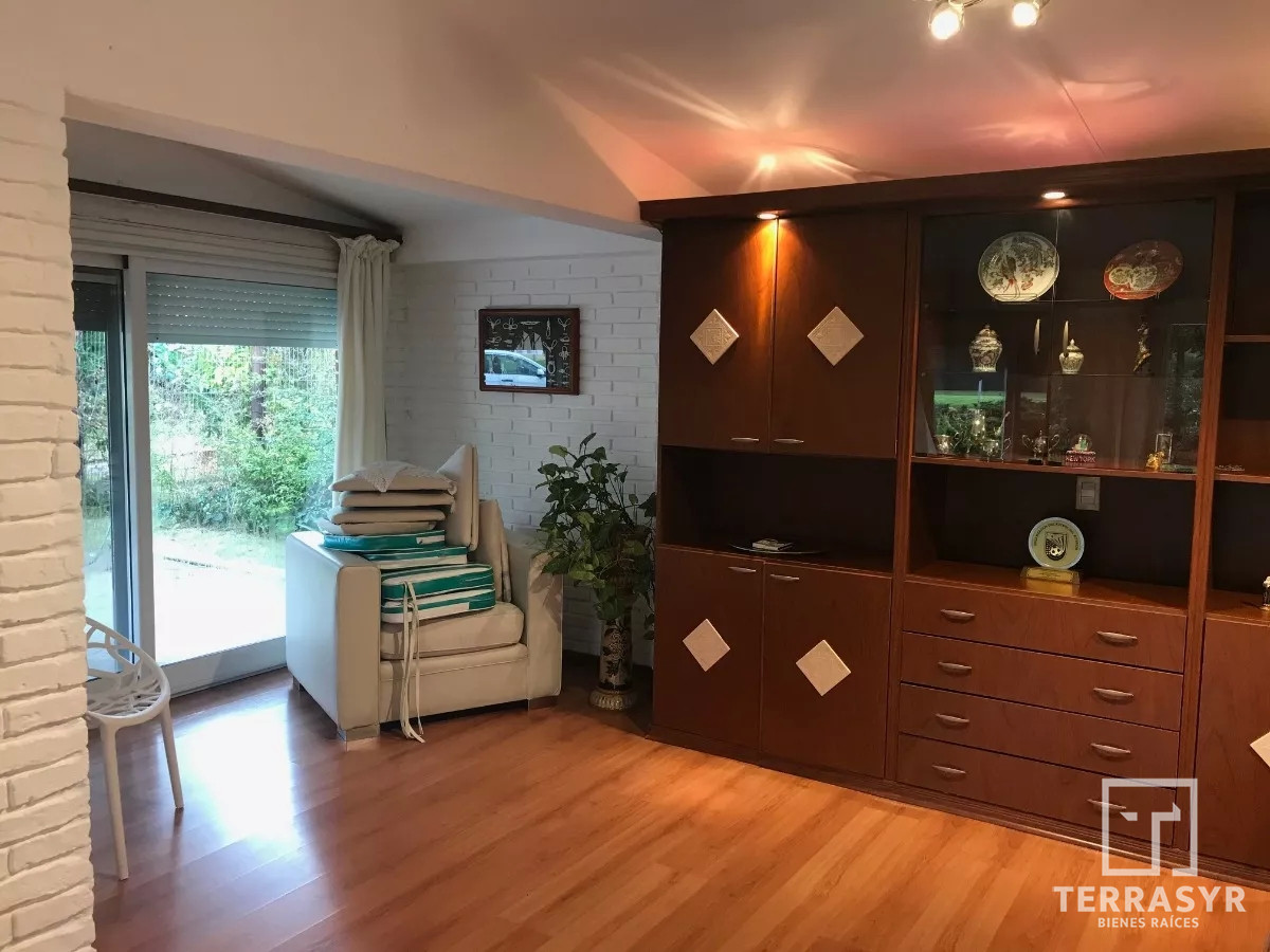 Casa ID.300 - Linda Casa en la zona del Shopping