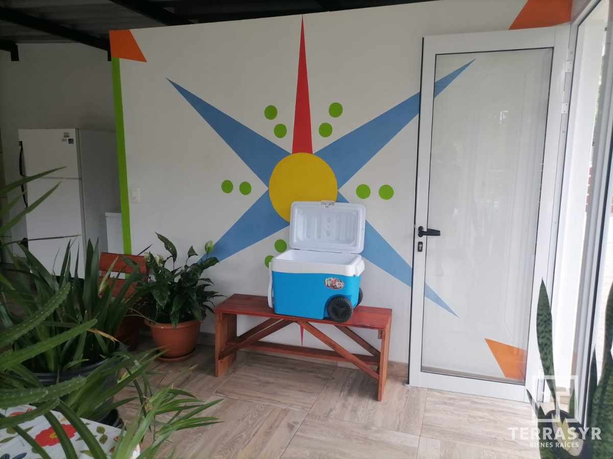 Casa ID.449 - Excelente Casa en pinares 3 dormitorios y garaje para 2 autos  