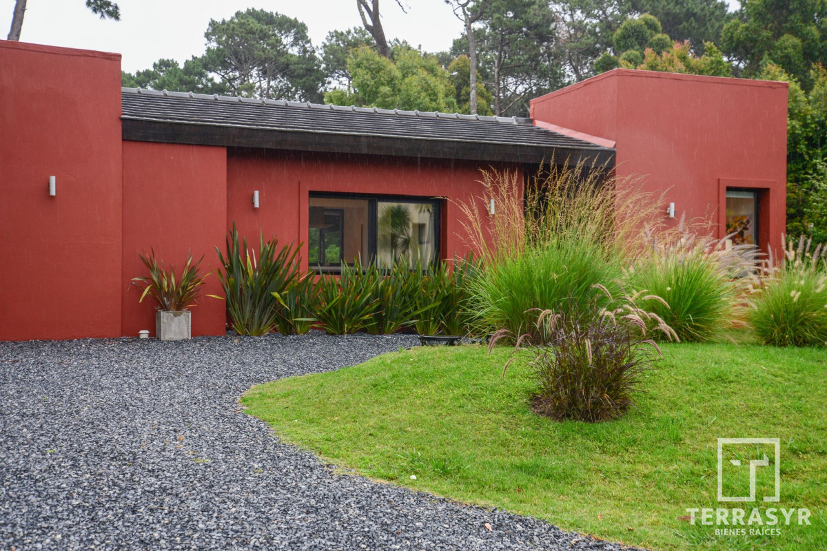 Casa ID.1139 - Hermosa casa en La Arbolada con Piscina Climartizada
