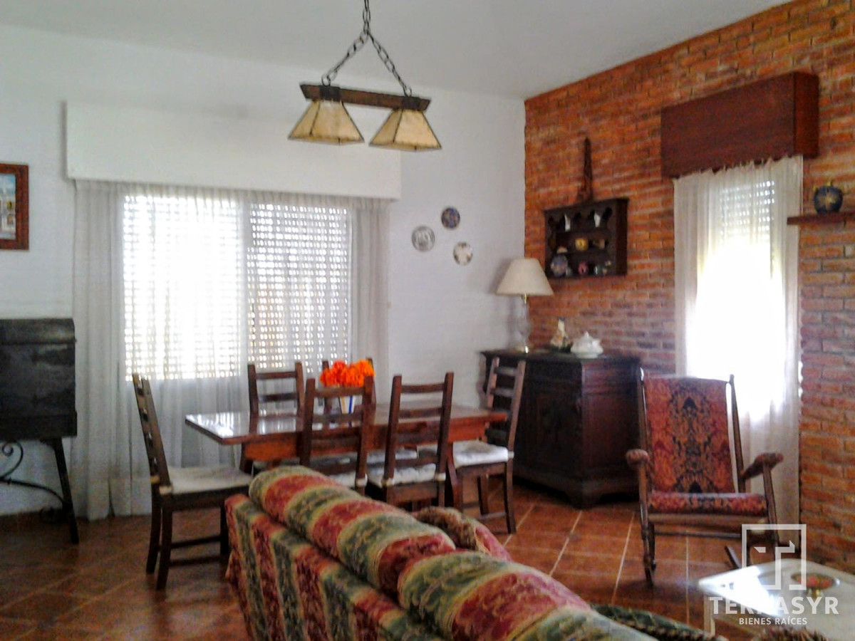 Casa ID.961 - Casa amplia con toldas las comodidades