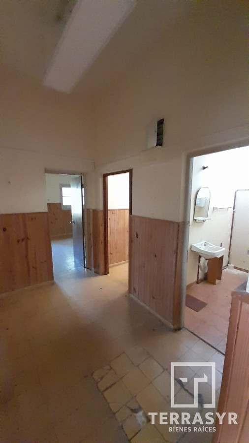 Casa ID.805 - Edificio Ex-Juzgado; Inversión para construcción  