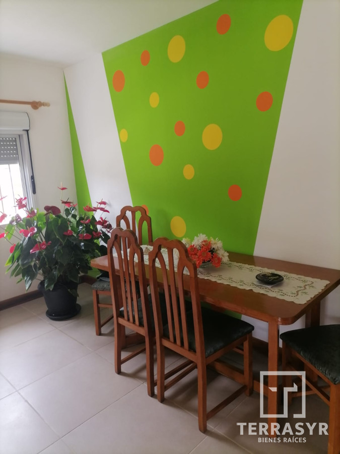 Casa ID.449 - Excelente Casa en pinares 3 dormitorios y garaje para 2 autos  