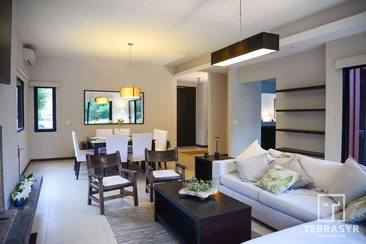 Casa ID.1139 - Hermosa casa en La Arbolada con Piscina Climartizada
