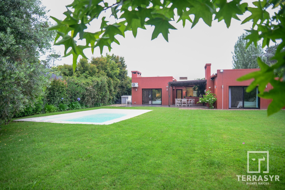 Casa ID.1139 - Hermosa casa en La Arbolada con Piscina Climartizada