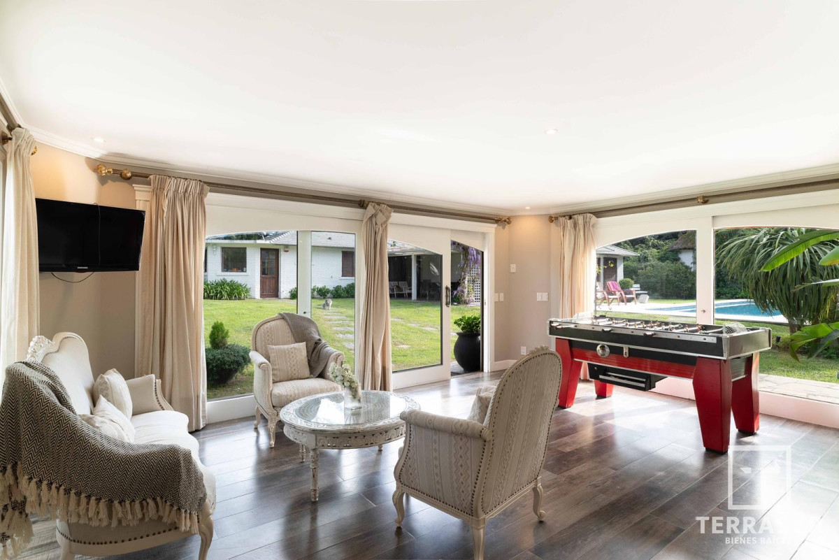 Casa ID.1076 - Excelente Casa Con Piscina climatizada en Alquiler temporal,