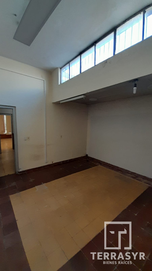 Casa ID.805 - Edificio Ex-Juzgado; Inversión para construcción  