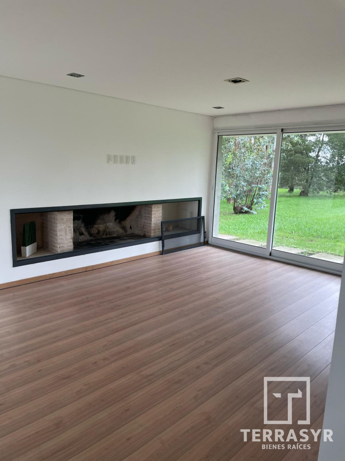 Casa ID.682 - Casa en venta barrio privado CUMBRE DE CARRASCO 