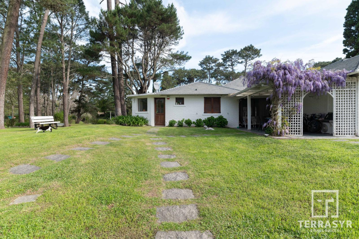 Casa ID.1076 - Excelente Casa Con Piscina climatizada en Alquiler temporal,