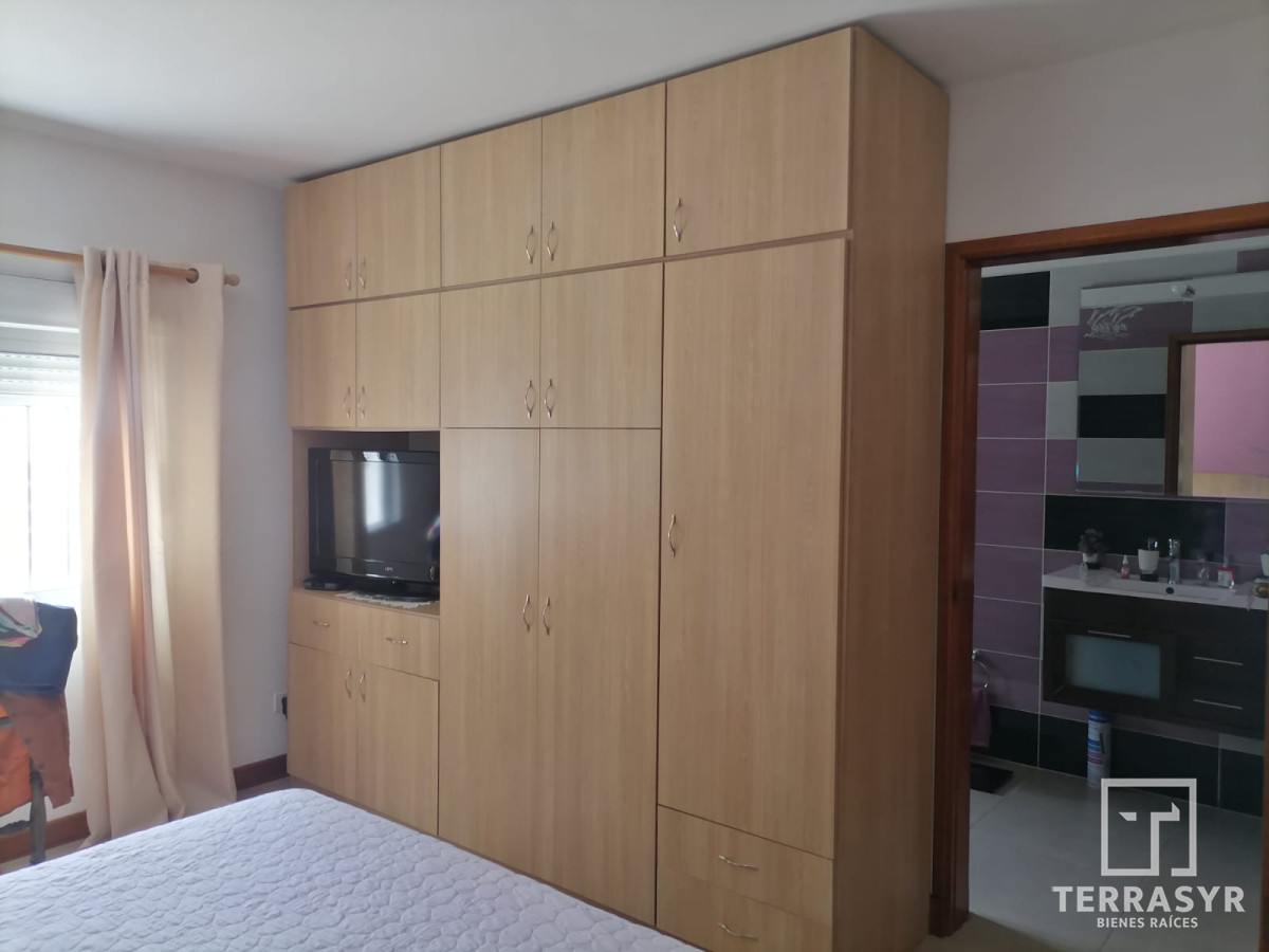 Casa ID.449 - Excelente Casa en pinares 3 dormitorios y garaje para 2 autos  
