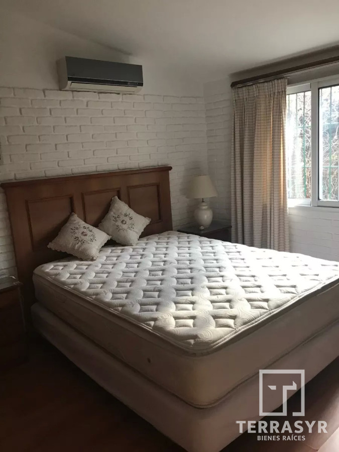 Casa ID.300 - Linda Casa en la zona del Shopping