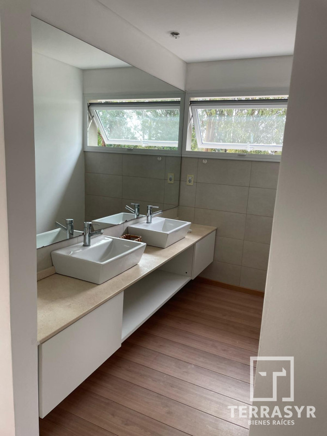 Casa ID.682 - Casa en venta barrio privado CUMBRE DE CARRASCO 