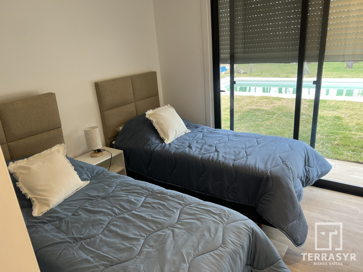 Casa ID.1140 - Casa en playa mansa 