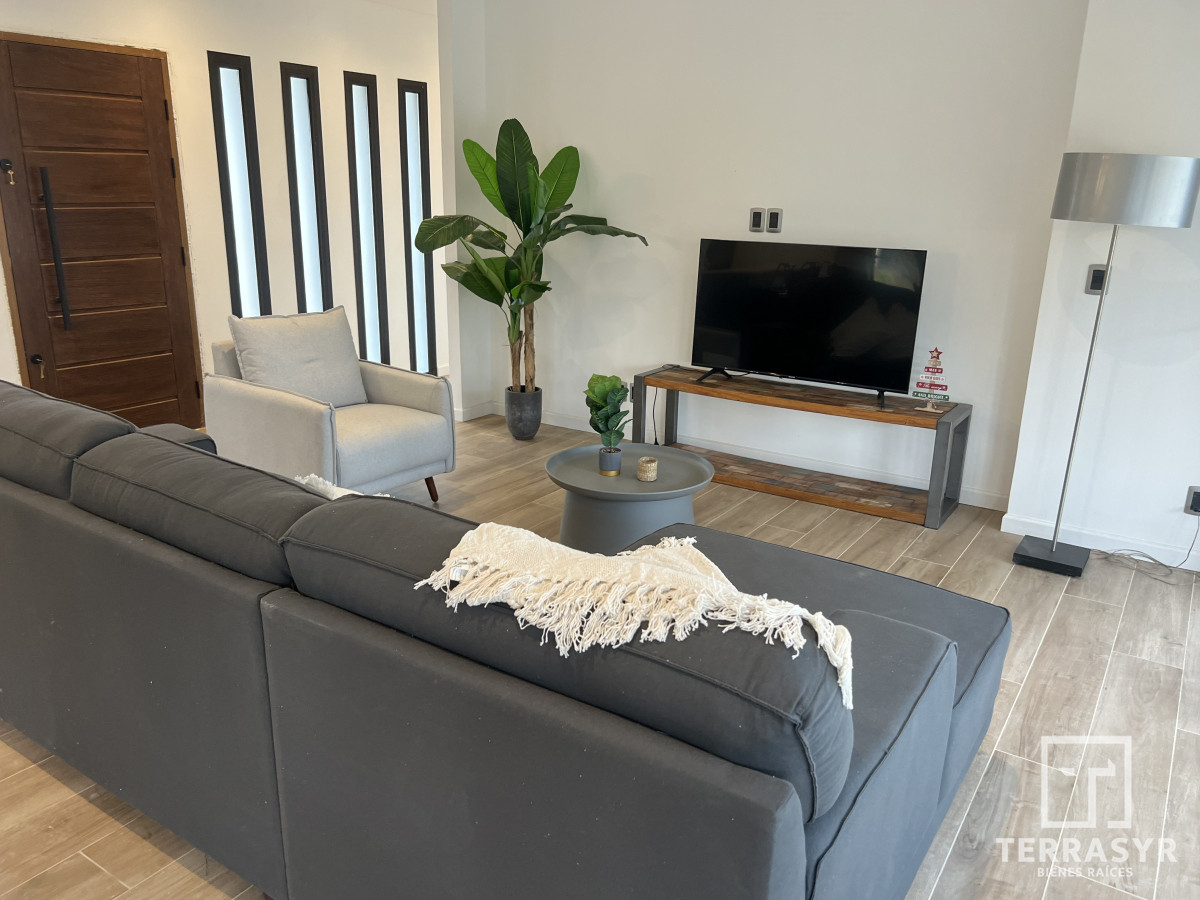 Casa ID.1140 - Casa en playa mansa 