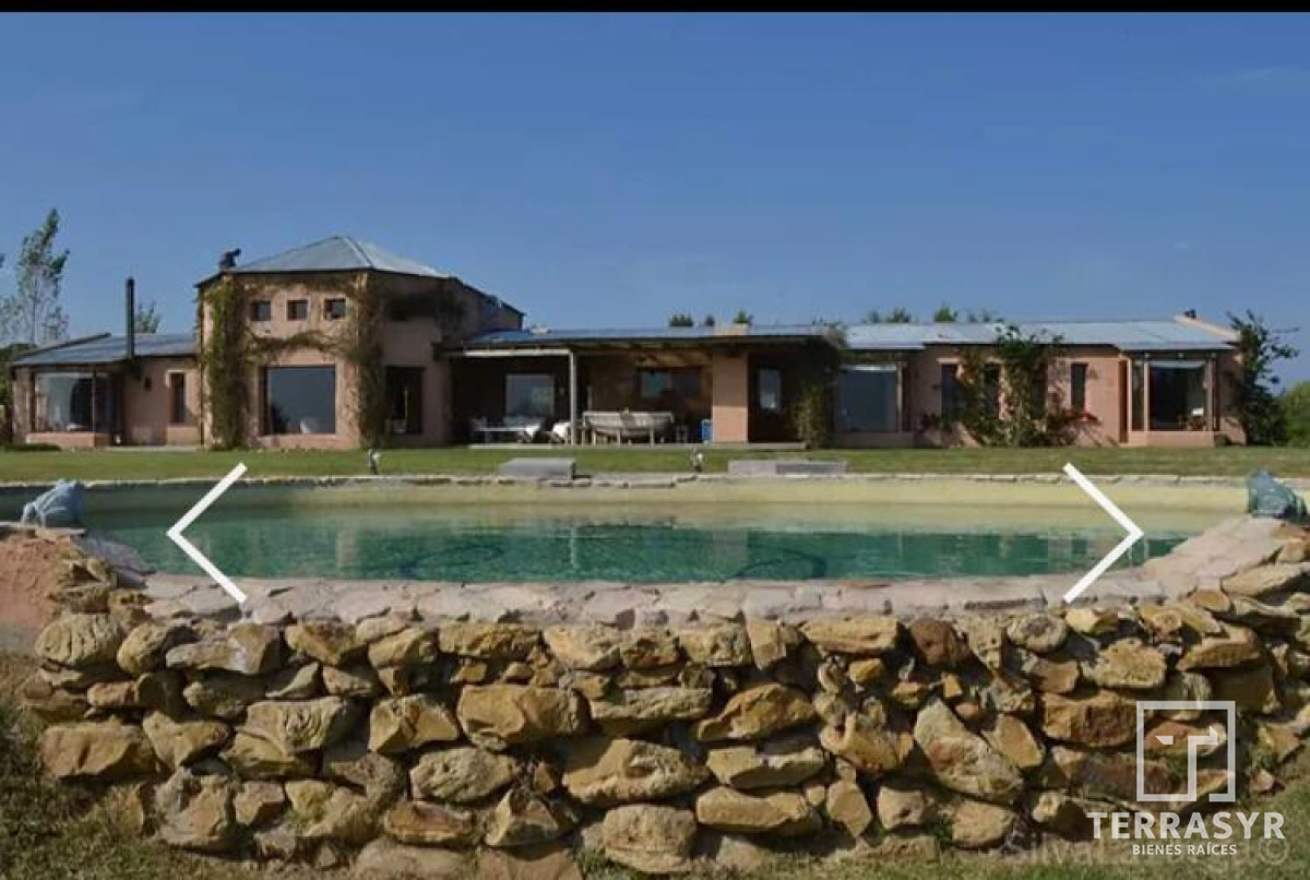 Chacra ID.308 - Chacra 1 Ha. en Zona Pejerrey 5 dormitorios con piscina