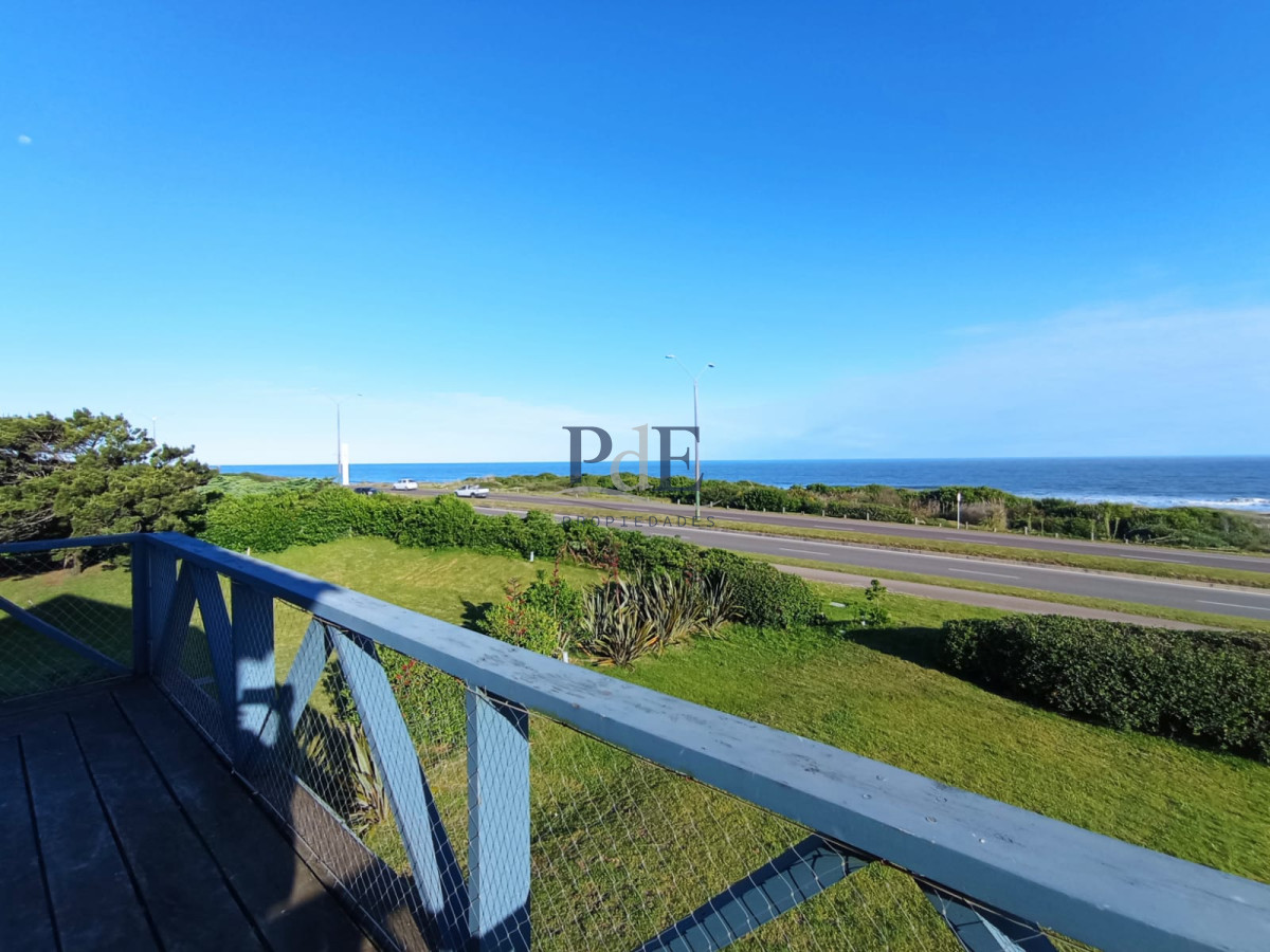 Casa Frente al Mar de 5 Dormitorios + Dependencia. Montoya - Imagen 18