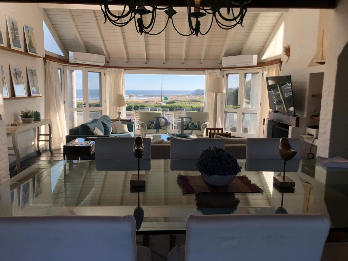 Casa Frente al Mar de 5 Dormitorios + Dependencia. Montoya - Imagen 3