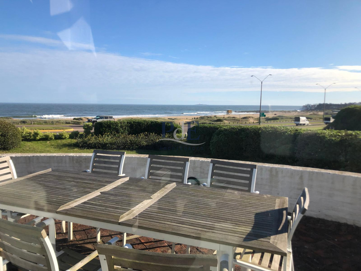 Casa Frente al Mar de 5 Dormitorios + Dependencia. Montoya - Imagen 43