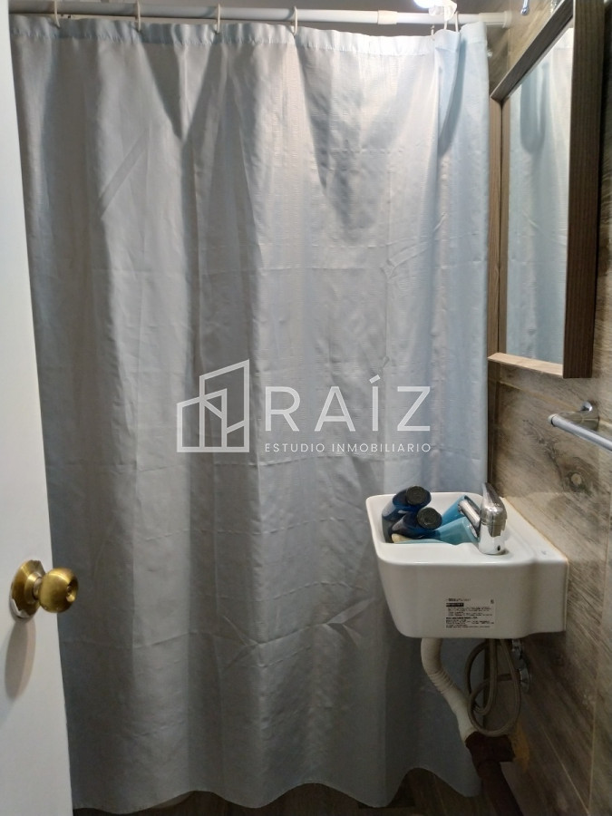 Apartamento ID.4609 - Venta local Peninsula