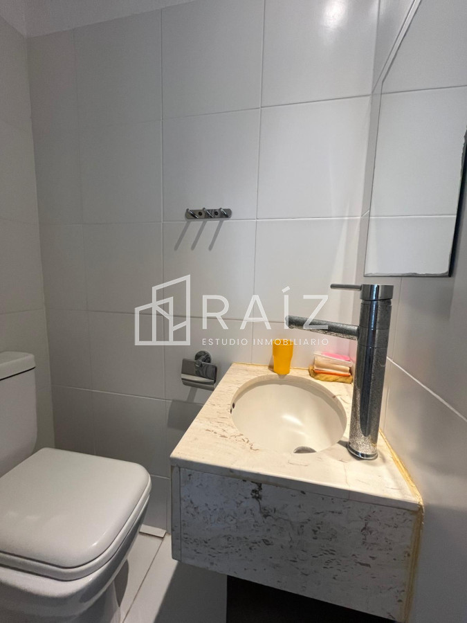 Apartamento ID.10957 - EN VENTA APARTAMENTO 1 DORMITORIO Y MEDIO PENINSULA