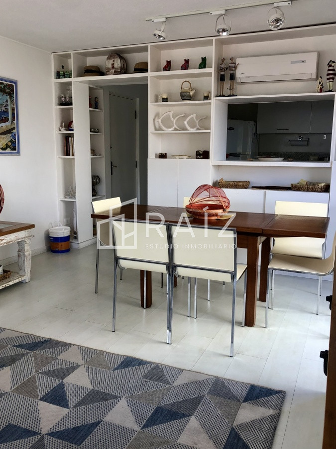 Apartamento ID.87 - Disponible en venta, amplia planta con  vista al mar.
