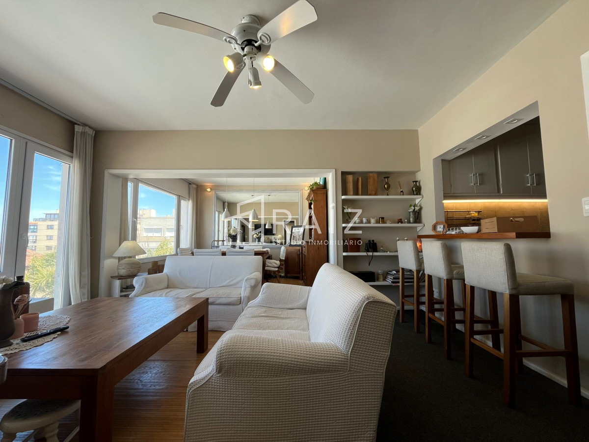 Apartamento ID.8070 - APARTAMENTO EN VENTA 3 DORMITORIOS  2 BAÑOS GARAGE PENINSULA