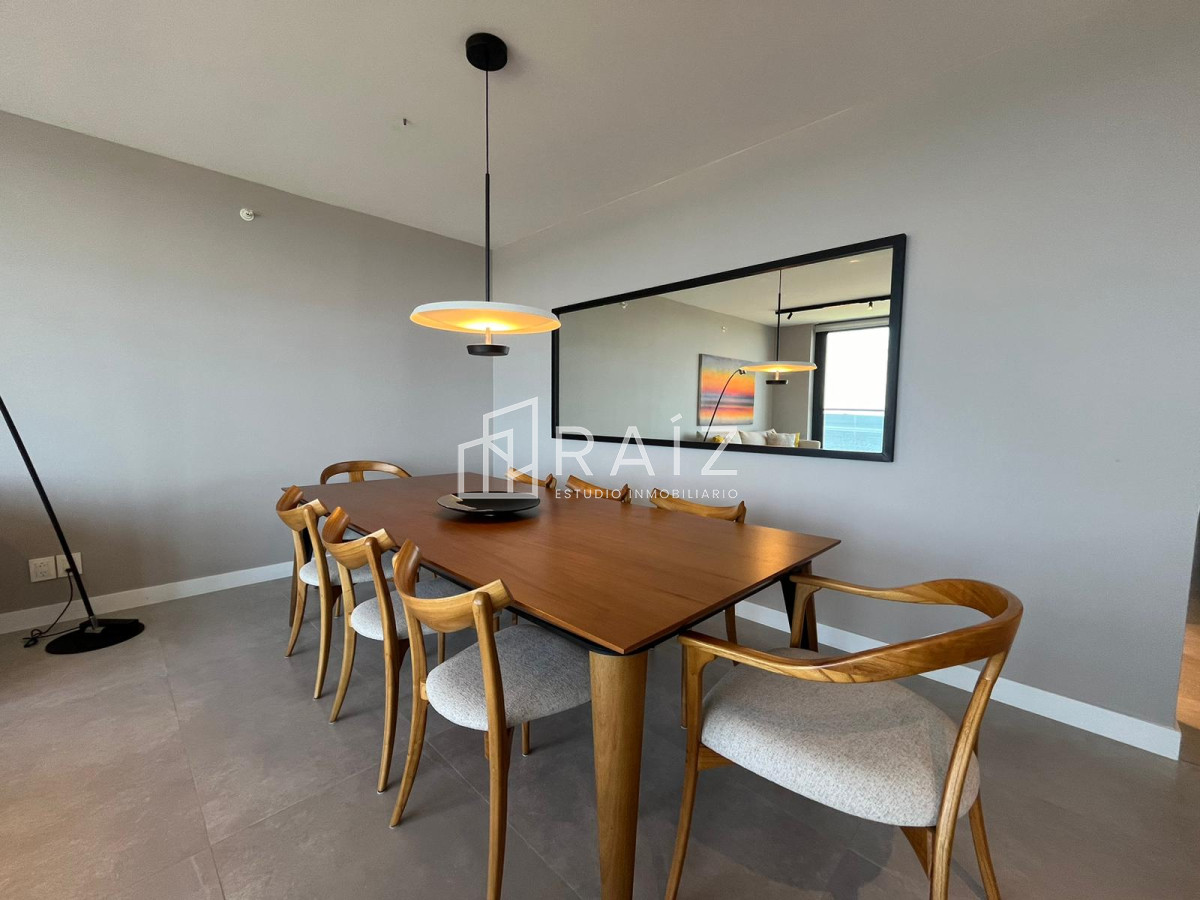 Apartamento ID.10561 - APARTAMENTO 3 DORMITORIOS ALQUILER ANUAL MANSA - EDIFICIO DE EXCELENTE CATEGORIA