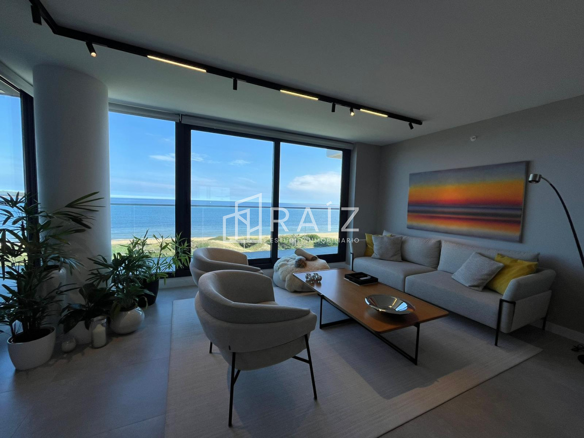 Apartamento ID.10561 - APARTAMENTO 3 DORMITORIOS ALQUILER ANUAL MANSA - EDIFICIO DE EXCELENTE CATEGORIA