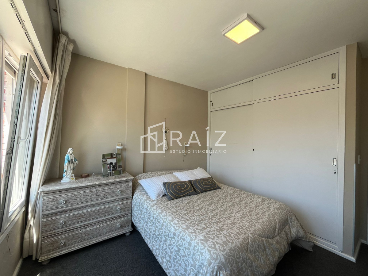 Apartamento ID.8070 - APARTAMENTO EN VENTA 3 DORMITORIOS  2 BAÑOS GARAGE PENINSULA