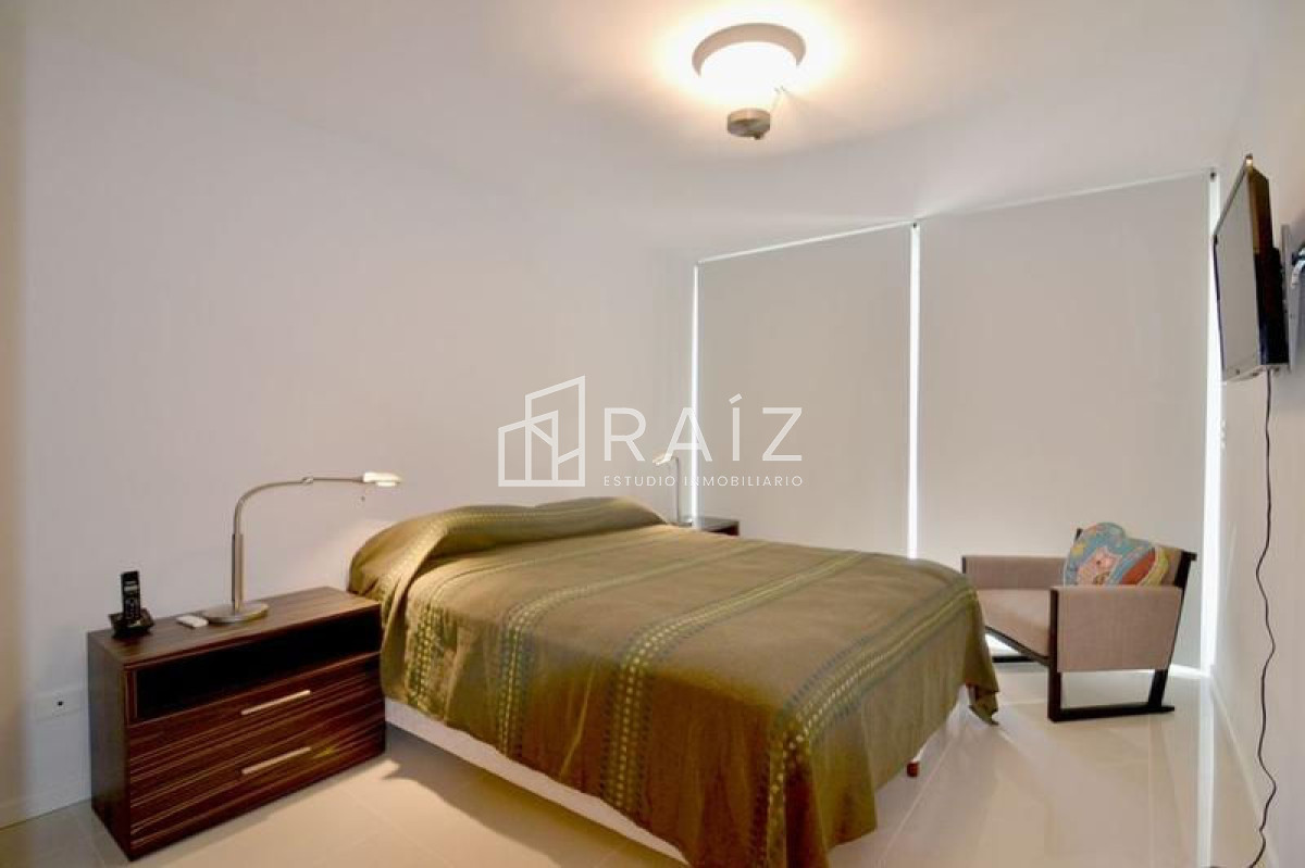 Apartamento ID.1682 - Amplia planta de 2 dormitorios y medio