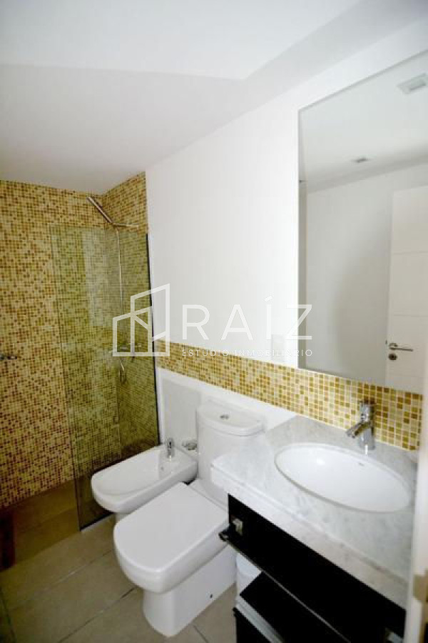 Apartamento ID.1682 - Amplia planta de 2 dormitorios y medio