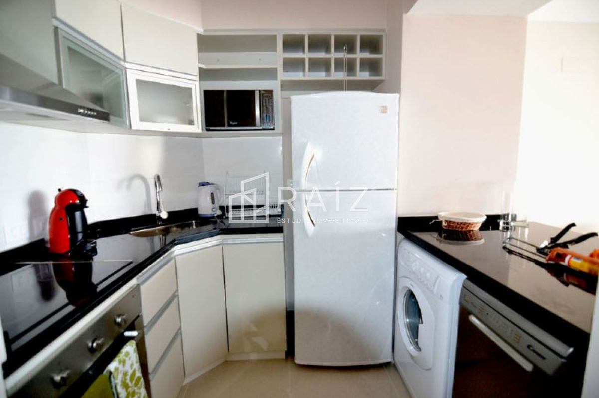 Apartamento ID.1682 - Amplia planta de 2 dormitorios y medio