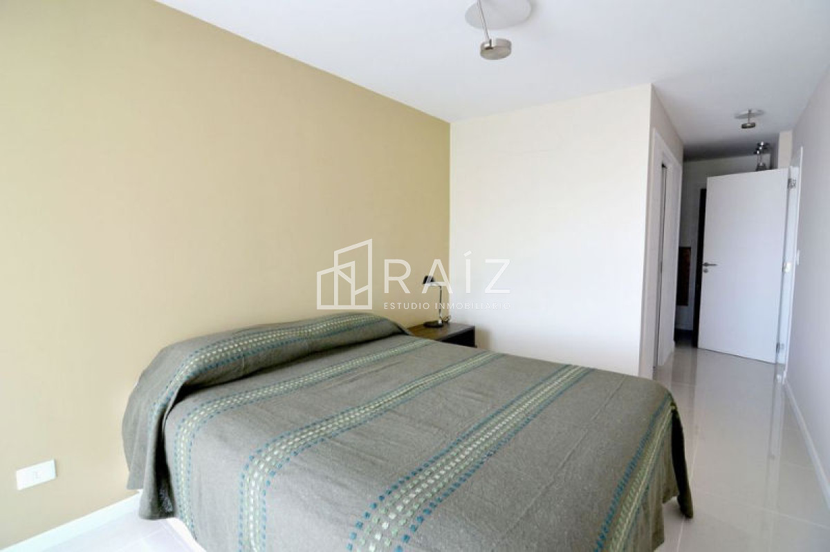 Apartamento ID.1682 - Amplia planta de 2 dormitorios y medio