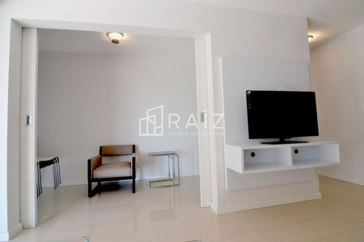 Apartamento ID.1682 - Amplia planta de 2 dormitorios y medio