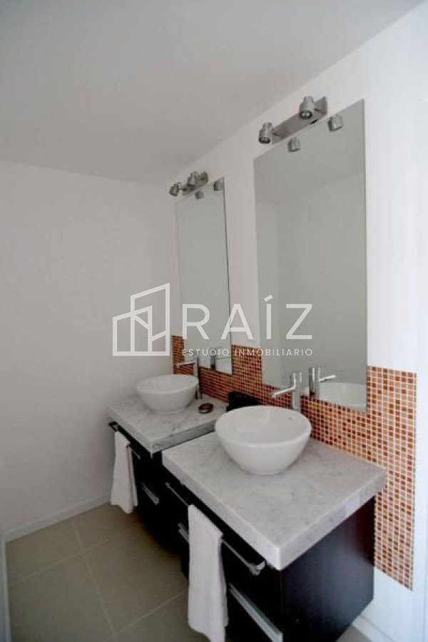 Apartamento ID.1682 - Amplia planta de 2 dormitorios y medio