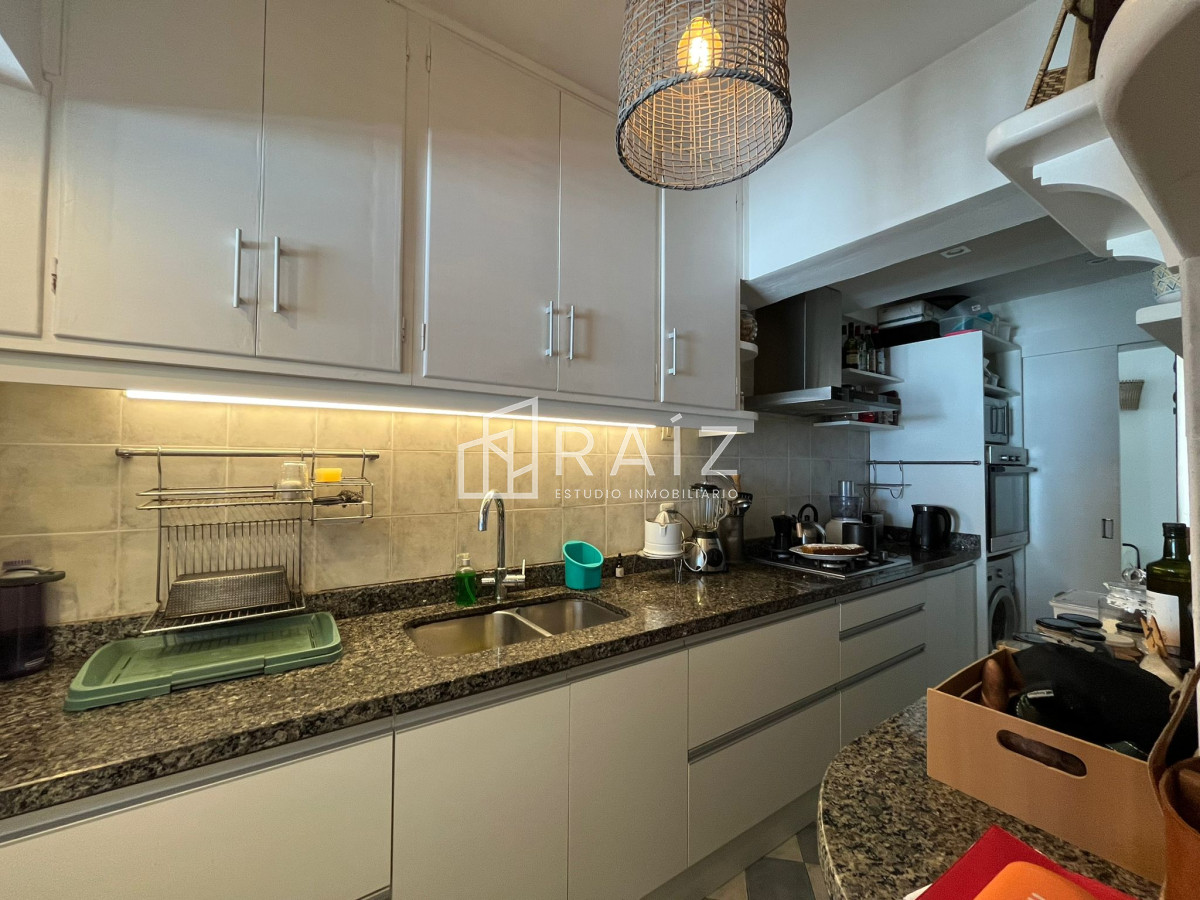 Apartamento ID.8070 - APARTAMENTO EN VENTA 3 DORMITORIOS  2 BAÑOS GARAGE PENINSULA