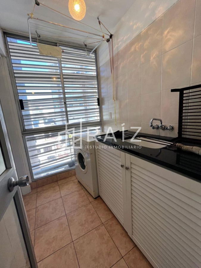 Apartamento ID.5854 - APARTAMENTO 3 DORMITORIOS Y DEPENDENCIA PRIMERA LINEA MANSA