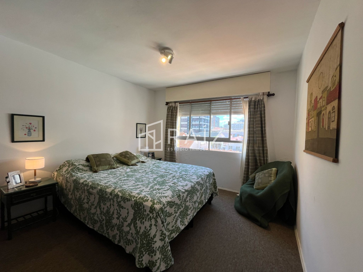 Apartamento ID.10279 -  VENTA APARTAMENTO 2 DORMITORIOS 2 BAÑOS DOBLE GARAJE