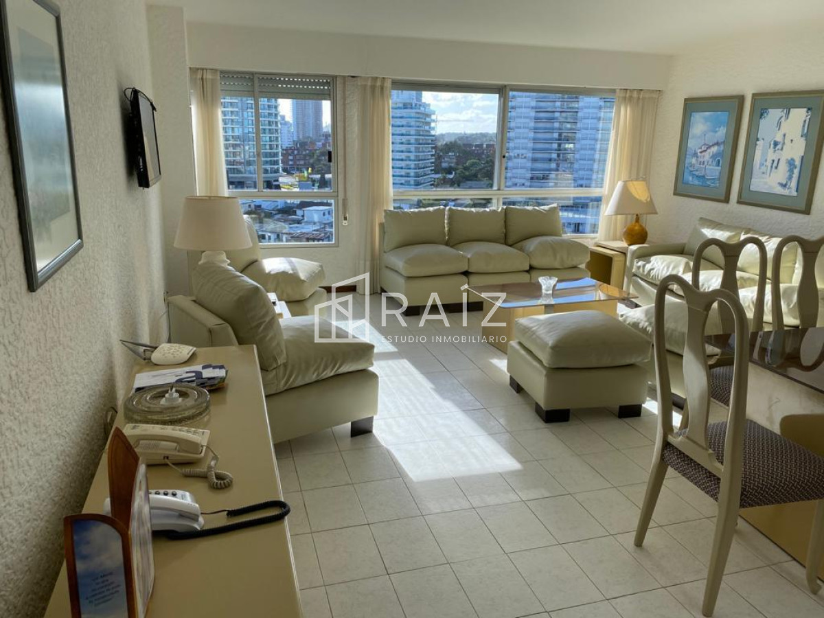 Apartamento ID.5876 - APARTAMENTO 3 DORMITORIOS EN VENTA PARADA 2 BRAVA