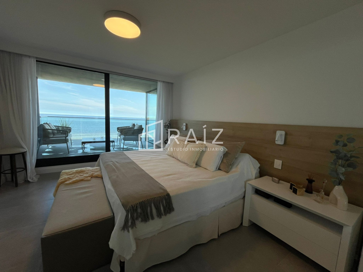 Apartamento ID.10561 - APARTAMENTO 3 DORMITORIOS ALQUILER ANUAL MANSA - EDIFICIO DE EXCELENTE CATEGORIA